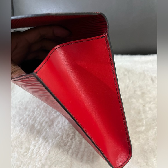 Louis Vuitton Art Deco Clutch - Picture 4 of 14